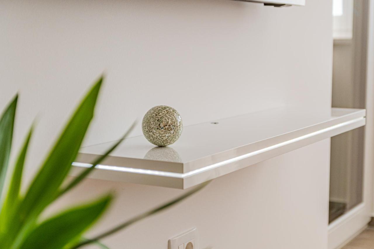 Jacuzzi - Flexible Selfcheckins 20 - Zagreb - Luxury - Garage - Smart - Brand New - Apartments Repinc Exterior foto